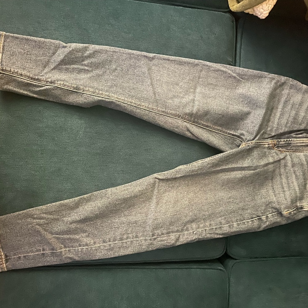 American Eagle Outfitters light blue mom Jeans
